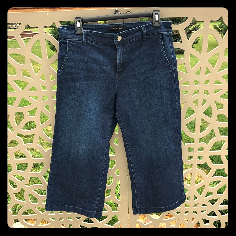 Banana Republic gaucho jeans size 10